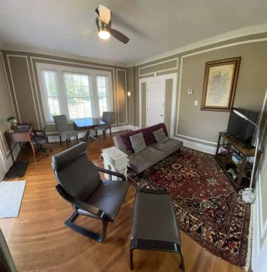 Main picture of 215 S Logan St