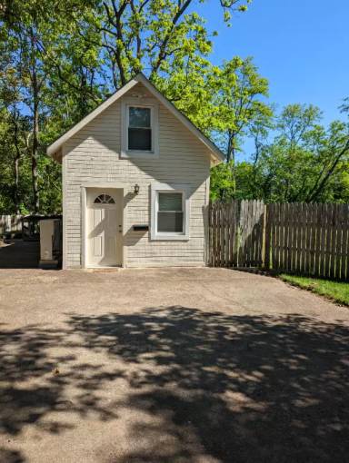 Main picture of 3112 Franklin St