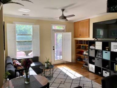 Main picture of 1109 Milwaukee St