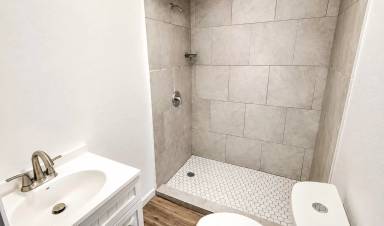 Main picture of 2704 Keeler St