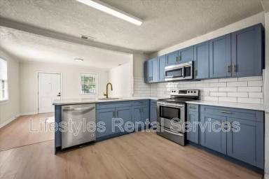 Main picture of 981 McTyre Ct