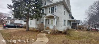 Main picture of 1500 W 31st St