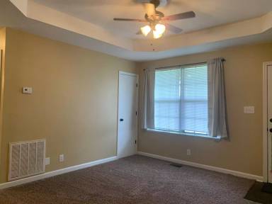 Main picture of 583 Cynthia Dr