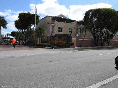 Main picture of Coral Pointe