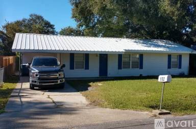 Main picture of 112 Woodrow St