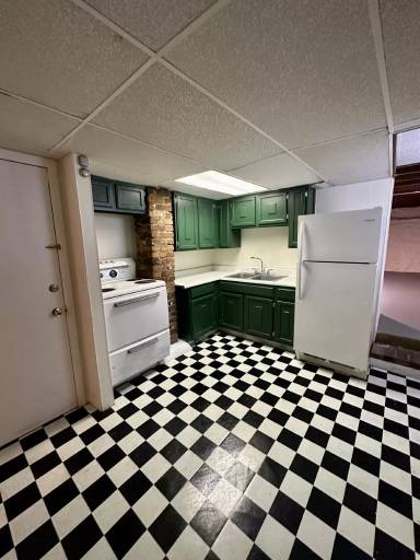 Main picture of 4240 Holly St