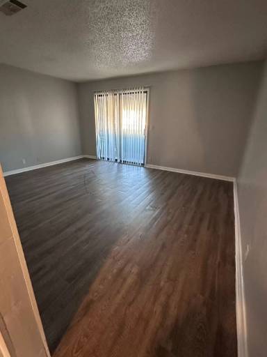 Main picture of 270 Tampa Dr Apartments