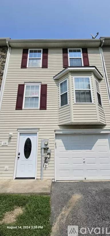 Main picture of 125 Thornberry Dr
