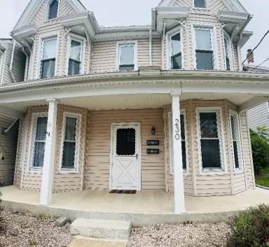 Main picture of 230 E Orange St