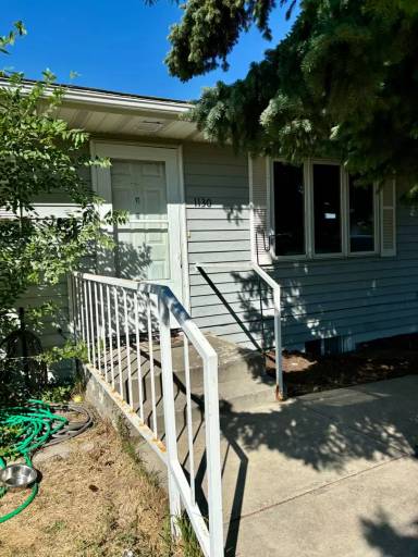 Main picture of 1130 Hudson St
