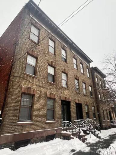 Main picture of 371 Hudson Ave