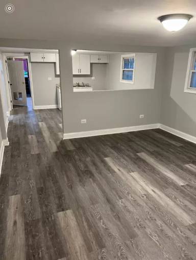 Main picture of 5078 W Adams St