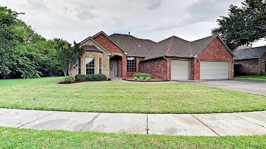 Main picture of 1725 NW 185th St