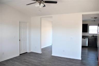Main picture of 1304 Jessica St