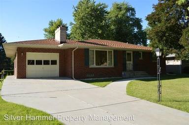Main picture of 1120 W 54th Ave