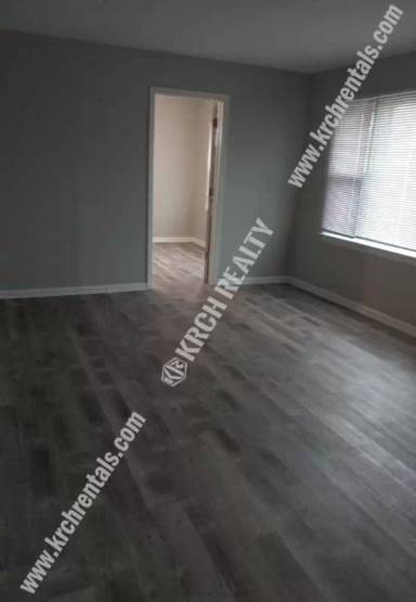 Main picture of 9819 Lorna Ln