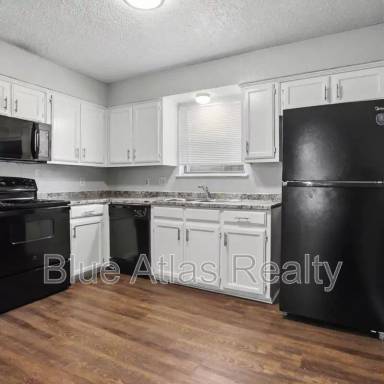 Main picture of 2511 W Prairie St