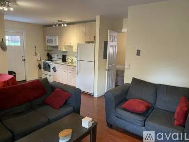 Main picture of 43 Sylvester St
