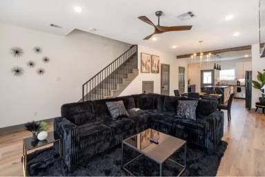 Main picture of 7918 Ritz St