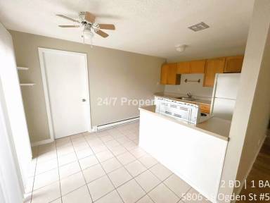 Main picture of 5806 SE Ogden St