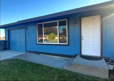 Main picture of 1701 S Olson St