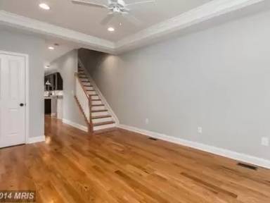Main picture of 1020 S Linwood Ave