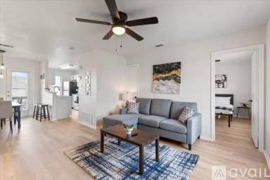 Main picture of 5810 Redstone Dr