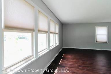 Main picture of 1300 W Rex St