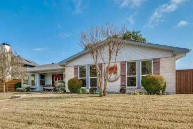 Main picture of 150 Edgewood Dr