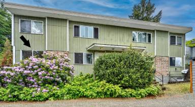Main picture of 800 NE 40th St