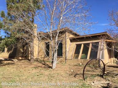 Main picture of 32 Mockingbird Hill Rd