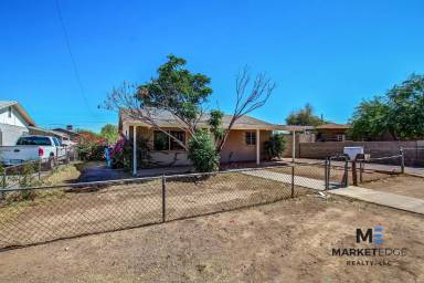Main picture of 2320 W Maricopa St
