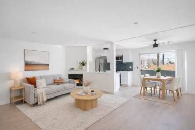 Main picture of 5740 Camellia Ave