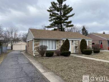 Main picture of 17614 Howe Ave
