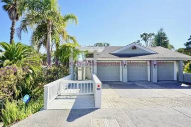 Main picture of 32 Marin Bay Park Ct