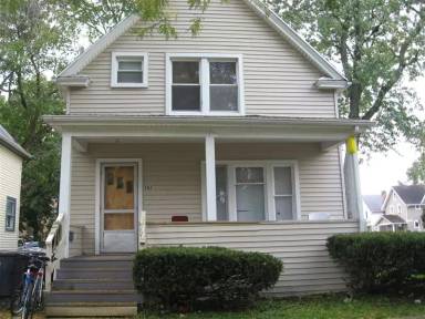 Main picture of 410 Benjamin St