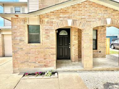 Main picture of 13229 Coomes Dr