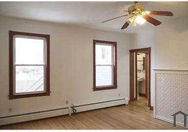 Main picture of 20 Perkins St