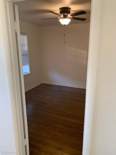 Main picture of 3428 W 6th St