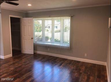 Main picture of 1696 Walnut Grove Ave