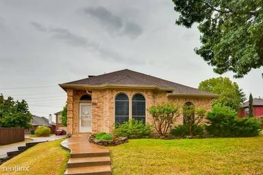 Main picture of 4008 Jahvani Ct