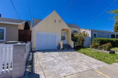 Main picture of 470 Walnut St