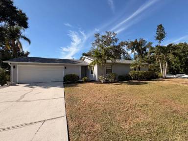 Main picture of 6214 Camphor Ave