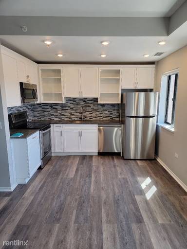 Main picture of 6700 S Clyde Ave & 2049-51 E 67th St Apartments