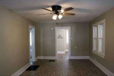 Main picture of 640 S Stone St