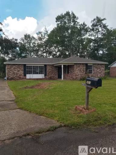 Main picture of 604 Cypress Dr