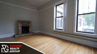 Main picture of 1218 N Dearborn St