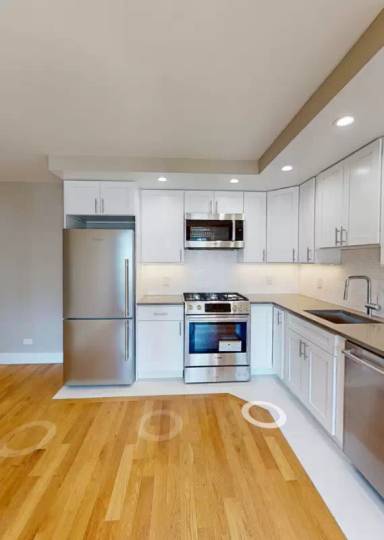 Main picture of 303 Greenwich St