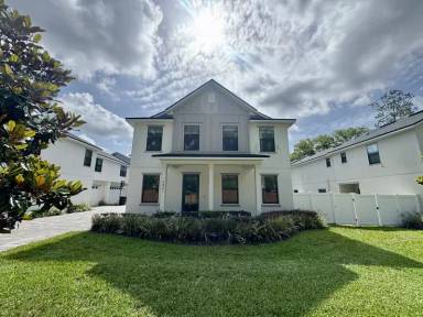 Main picture of 2853 Mayer St