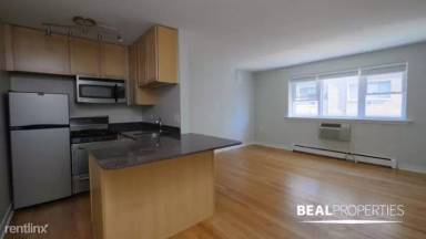 Main picture of 625 W Wrightwood Ave Apartments